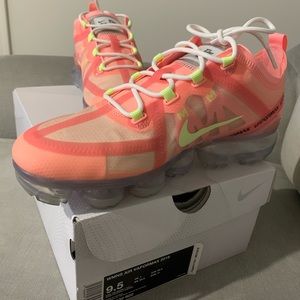 Women’s Air Vapormax 2019 size 9.5, worn once